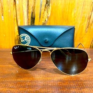 RayBan RB3025 Aviator Polarized Sunglass